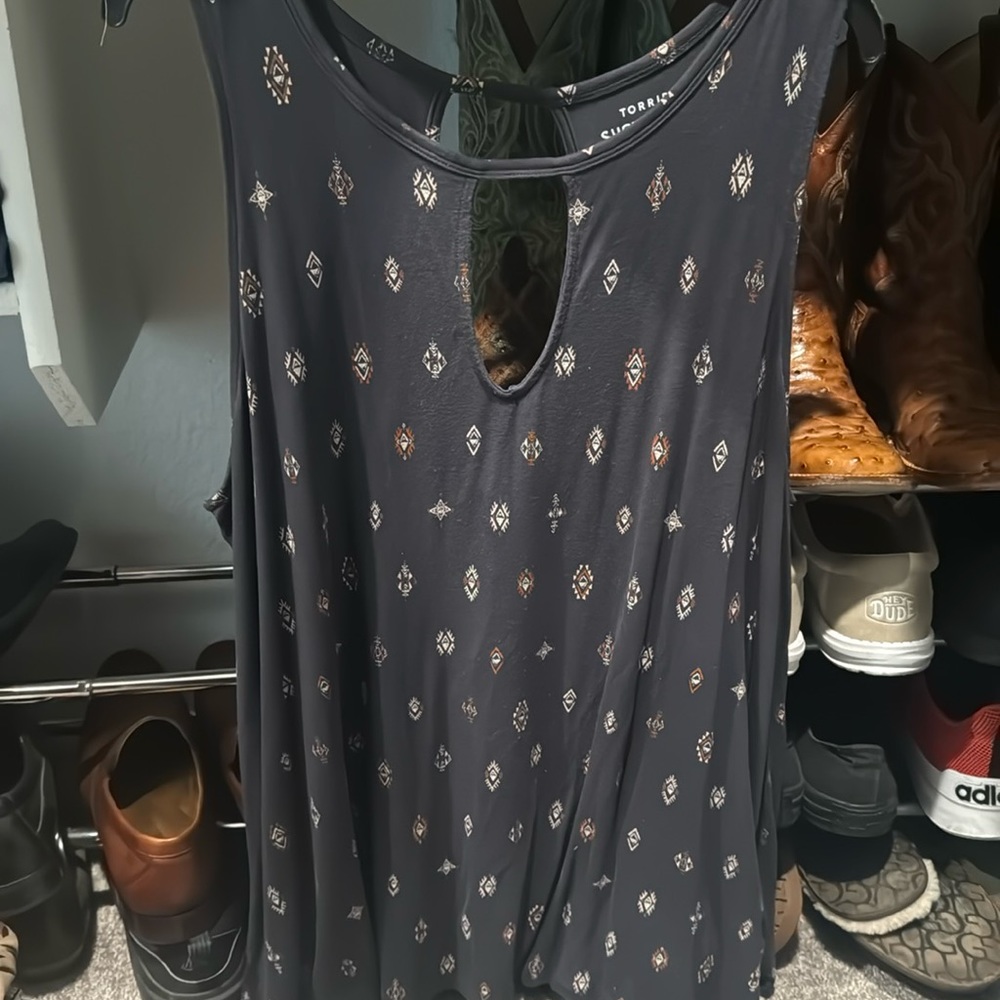 Torrid super short knit tank